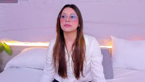 Snapshot of lanna_18_ chatting on 01-19-26, 11:36 Lanna online show from 01-19-26, 11:36