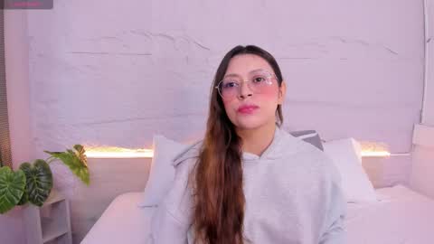 Snapshot of lanna_18_ chatting on 02-23-26, 11:51 Lanna online show from 02-23-26, 11:51