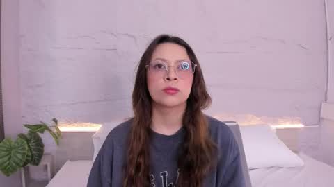 Snapshot of lanna_18_ chatting on 02-27-26, 11:32 Lanna online show from 02-27-26, 11:32