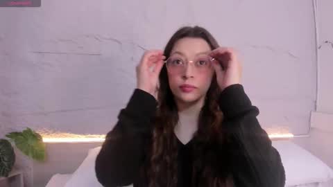 Snapshot of lanna_18_ chatting on 03-17-26, 11:46 Lanna online show from 03-17-26, 11:46