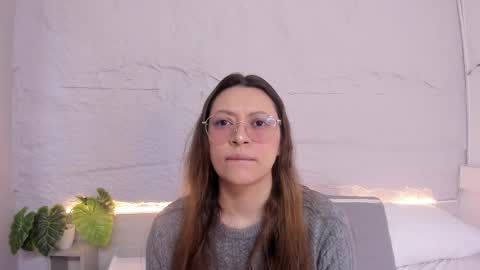 Snapshot of lanna_18_ chatting on 03-21-26, 11:37 Lanna online show from 03-21-26, 11:37