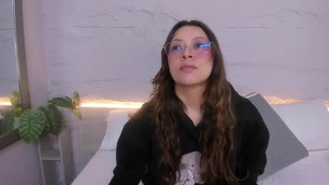 Snapshot of lanna_18_ chatting on 04-07-26, 11:43 Lanna online show from 04-07-26, 11:43