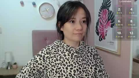 Snapshot of lanna_mills chatting on 10-11-25, 12:58 Lanna online show from 10-11-25, 12:58