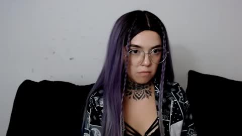 Snapshot of lannie_gonzales chatting on 01-19-25, 10:17 LANNIE online show from 01-19-25, 10:17