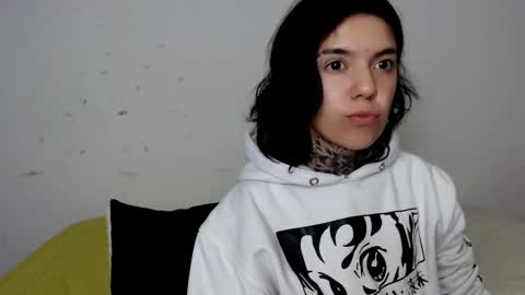 Snapshot of lannie_gonzales chatting on 01-25-25, 01:54 LANNIE online show from 01-25-25, 01:54