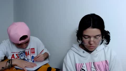 Snapshot of lannie_gonzales chatting on 02-12-25, 01:19 LANNIE online show from 02-12-25, 01:19