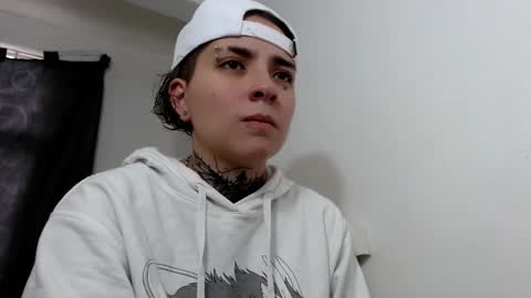 Snapshot of lannie_gonzales chatting on 03-05-25, 08:10 LANNIE online show from 03-05-25, 08:10