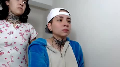 Snapshot of lannie_gonzales chatting on 03-06-25, 03:02 LANNIE online show from 03-06-25, 03:02