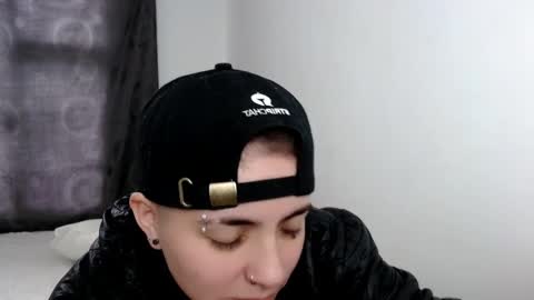 Snapshot of lannie_gonzales chatting on 03-11-25, 08:53 LANNIE online show from 03-11-25, 08:53