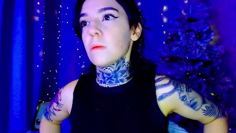 LANNIE   online show from 12-21-25, 09:33