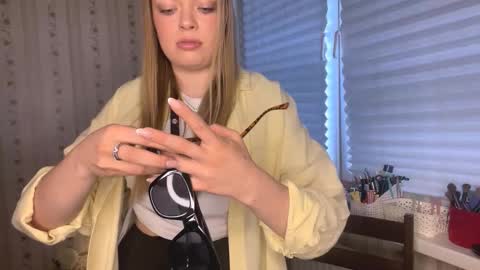 Snapshot of lanniecastellow chatting on 03-28-26, 01:54 Hello My name is Lola online show from 03-28-26, 01:54