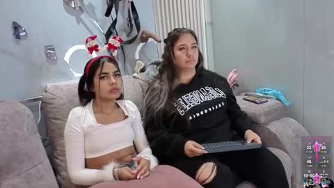 lara_as online show from 11-28-25, 11:51