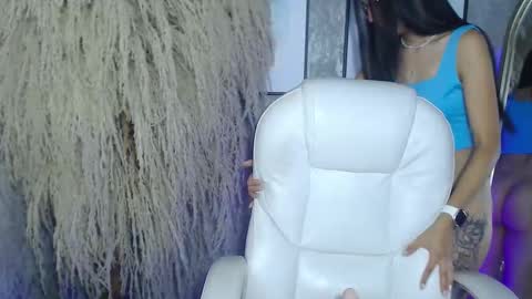 Snapshot of lara_jeean chatting on 10-06-25, 07:00 Lara online show from 10-06-25, 07:00