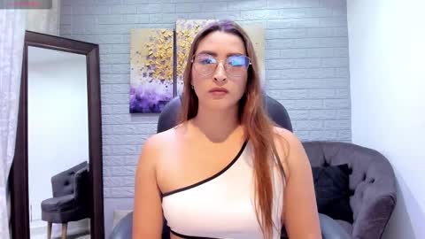      700  200   online show from 02-16-26, 07:32