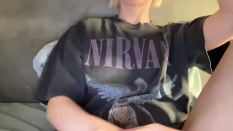 Snapshot of lara_neon chatting on 02-04-26, 04:02 Lara Neon online show from 02-04-26, 04:02