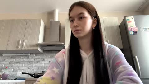 lara online show from 03-05-26, 08:32