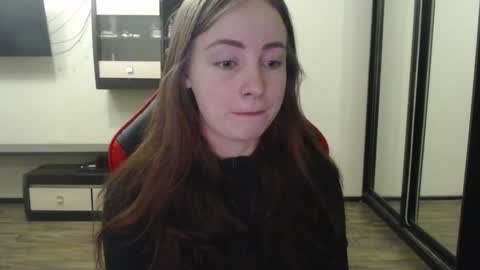 Snapshot of laralianna chatting on 02-06-25, 09:17 Laralianna online show from 02-06-25, 09:17