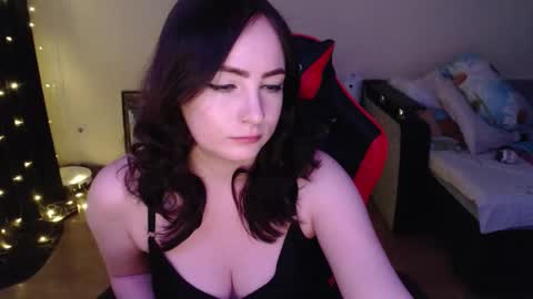 Laralianna online show from 01-15-26, 05:23