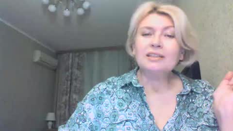 Snapshot of laramrs chatting on 10-10-25, 05:01 laramrs online show from 10-10-25, 05:01