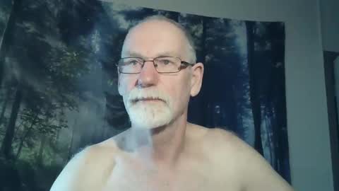 Larbie online show from 12-27-24, 03:37