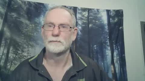Larbie online show from 01-26-25, 03:36