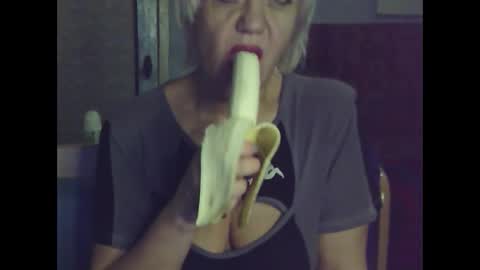 larisaq4ugo24 online show from 02-03-25, 09:29