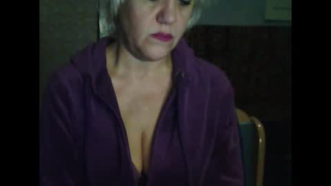 larisaq4ugo24 online show from 02-25-25, 04:42