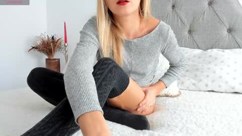 Larissa online show from 01-15-26, 12:21