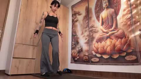 Snapshot of larissa_baker chatting on 11-07-25, 11:32 isa 3 online show from 11-07-25, 11:32