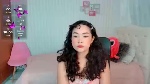 Larissas online show from 09-26-25, 08:24