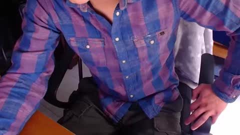 Larry online show from 02-11-26, 09:09