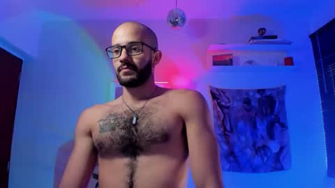 larry_stewart online show from 11-17-25, 01:28