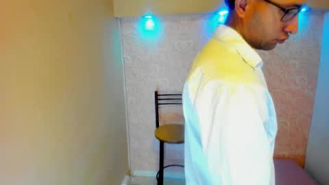 LARRY online show from 01-13-26, 12:43