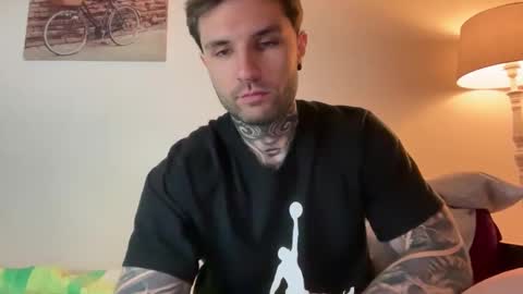 larsskeet online show from 12-01-25, 01:38