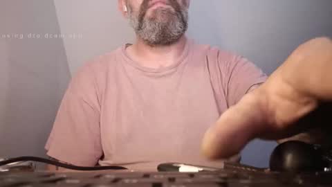 larsvegas1895 online show from 09-27-25, 01:43