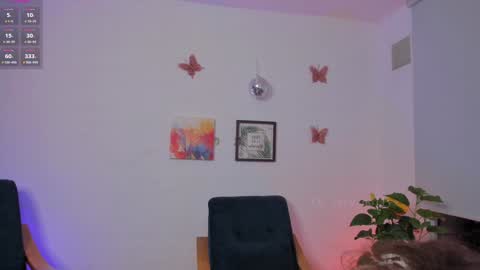 Lary  online show from 02-07-25, 03:12