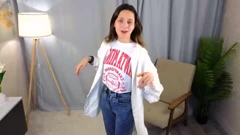 Sonya online show from 11-24-25, 05:07