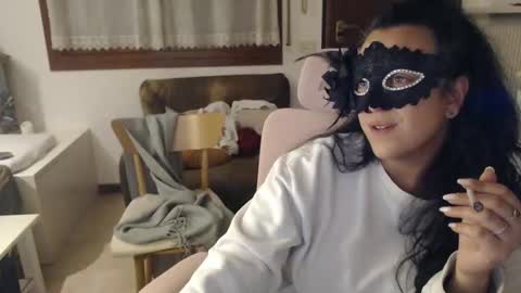 Snapshot of lasolitaauri chatting on 03-02-25, 03:56 Auri online show from 03-02-25, 03:56