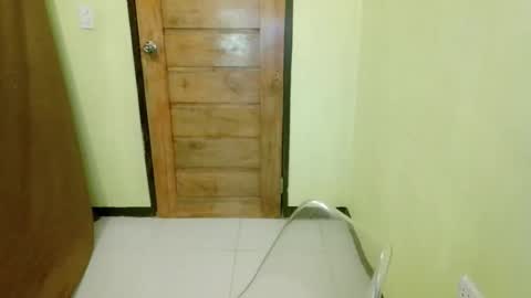 Snapshot of laspagera chatting on 10-29-25, 06:04 Kendra online show from 10-29-25, 06:04