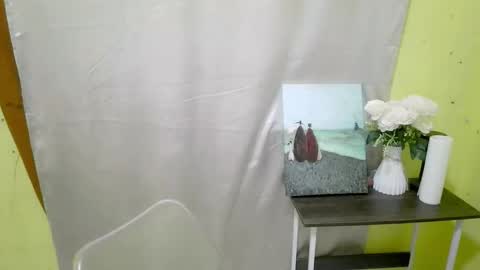 Snapshot of laspagera chatting on 11-29-25, 06:22 Kendra online show from 11-29-25, 06:22