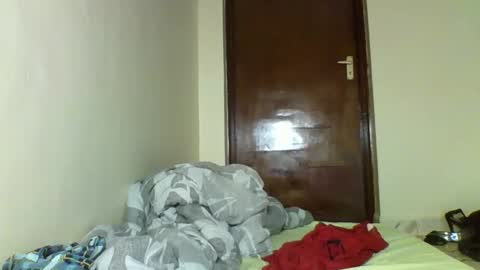 Snapshot of last_barbie chatting on 11-25-25, 01:00 Last barbie online show from 11-25-25, 01:00