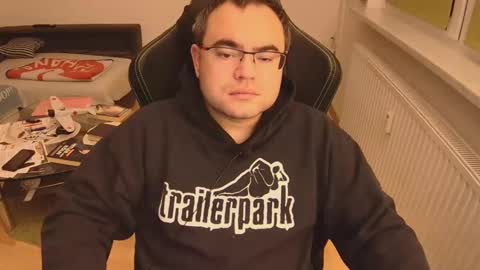 latexboy893 online show from 12-21-25, 09:11