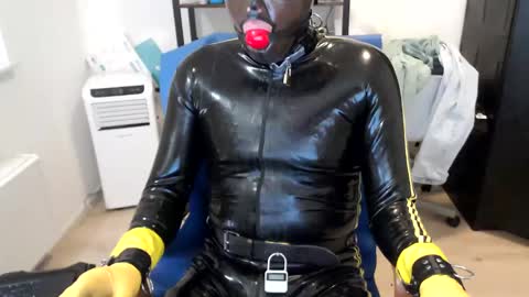 latexslaafboy online show from 12-03-24, 07:10