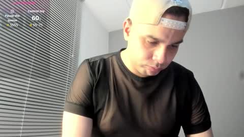 Snapshot of latin_boy_surprise chatting on 02-01-26, 01:26 Yisus online show from 02-01-26, 01:26