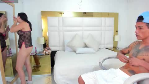 Johana y Santiago online show from 10-16-25, 08:43