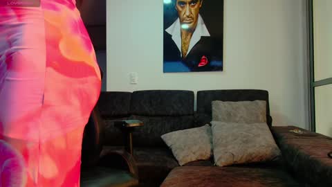 Snapshot of latin_couple77 chatting on 01-31-25, 09:48 Sara y Andy online show from 01-31-25, 09:48