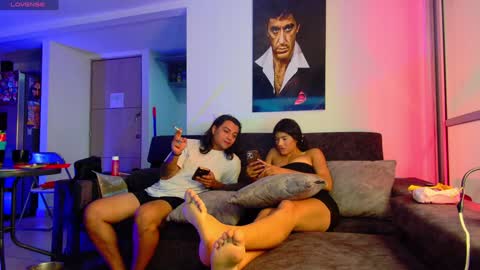 Snapshot of latin_couple77 chatting on 02-05-25, 06:35 Sara y Andy online show from 02-05-25, 06:35