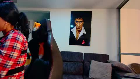 Snapshot of latin_couple77 chatting on 03-08-25, 08:44 Sara y Andy online show from 03-08-25, 08:44