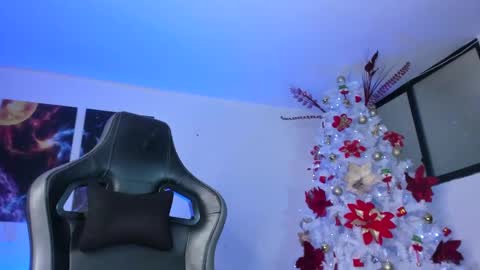 Snapshot of latin_goddessx chatting on 12-24-24, 09:33 instagramlatin goddessx im nikoll online show from 12-24-24, 09:33