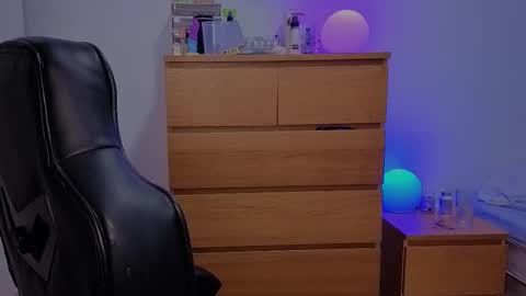  Free OF online show from 10-07-25, 05:04